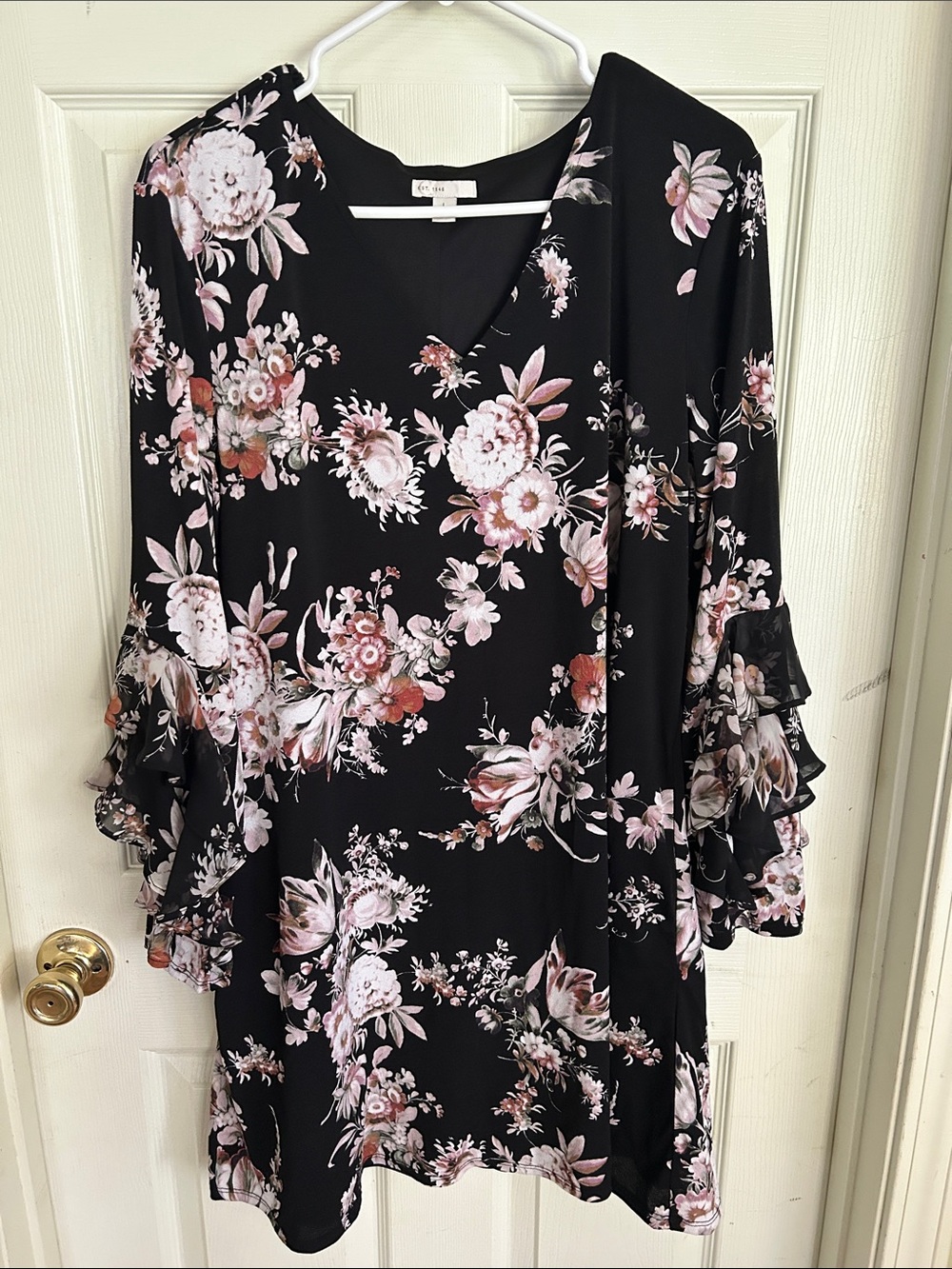Floral V-Neck Ruffle Sleeve Mini Dress - Black & Pink